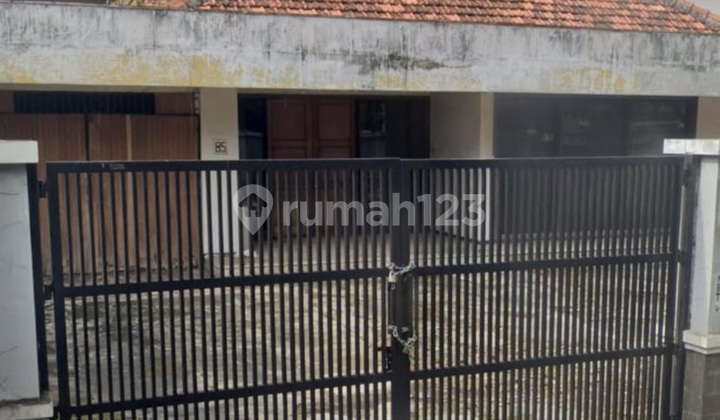 Rumah Lama Hitung Tanah 657 M2 Menteng .