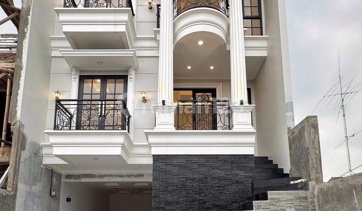 Brand New Design Modern Classic Pejetan Barat