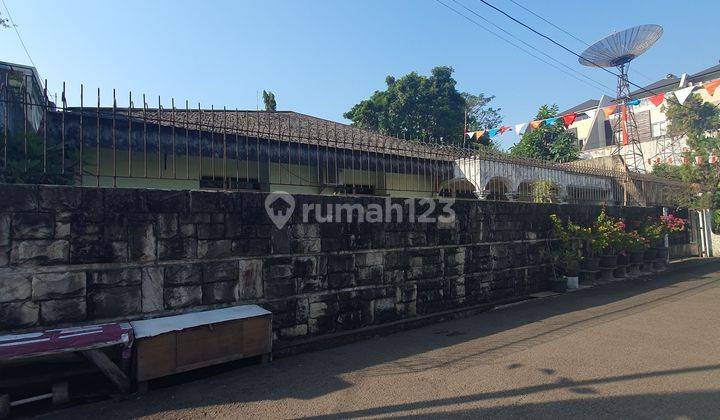 RUMAH KLASSIK DALAM KOMPLEKS KEMANG RAYA  1