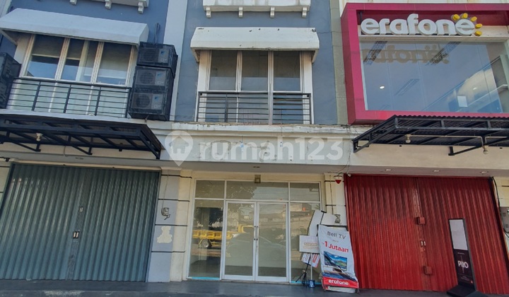 3-Story Commercial Shop House on Jl Kalibata Pancoran 1