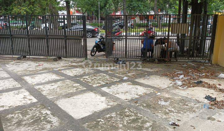 Disewakan rumah kantor 3 lantai di tebet  3