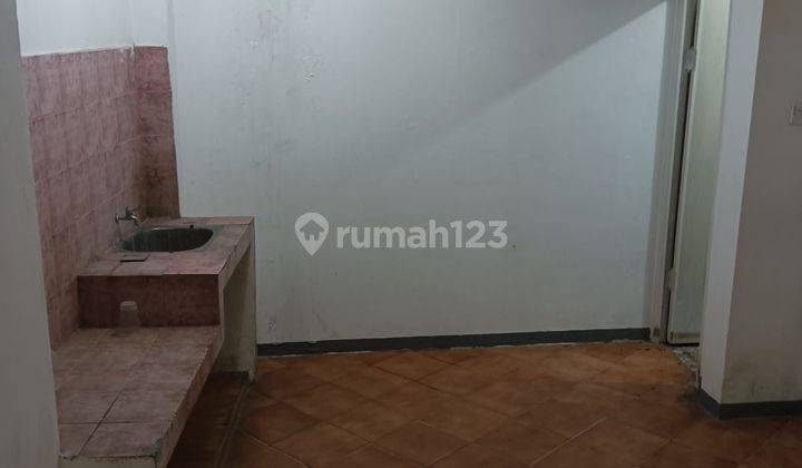 Disewakan rumah kantor 3 lantai di tebet  6