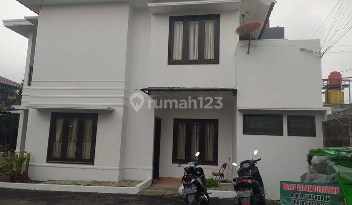 Rumah 2 Lantai komplek Ragunan 1