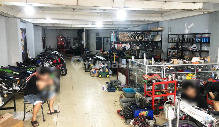 Ruko 2 Lantai di pasar Ciputat