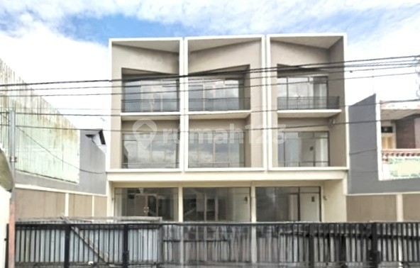 Ruko Di Jatinegara Jakarta Timur 9437   