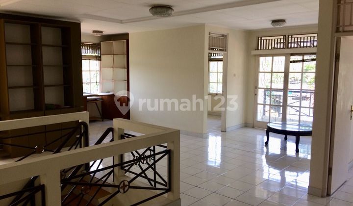 Disewakan Rumah 2 lantai Di Bintaro Jaya 1059hc 2