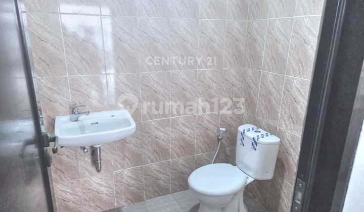 Shop House in Jatinegara, East Jakarta 9437 2