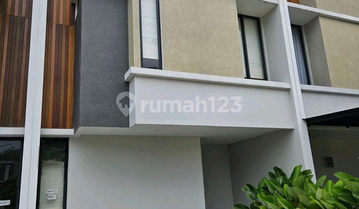 For Sale 2-Story House in New Condition at U Ville 3249