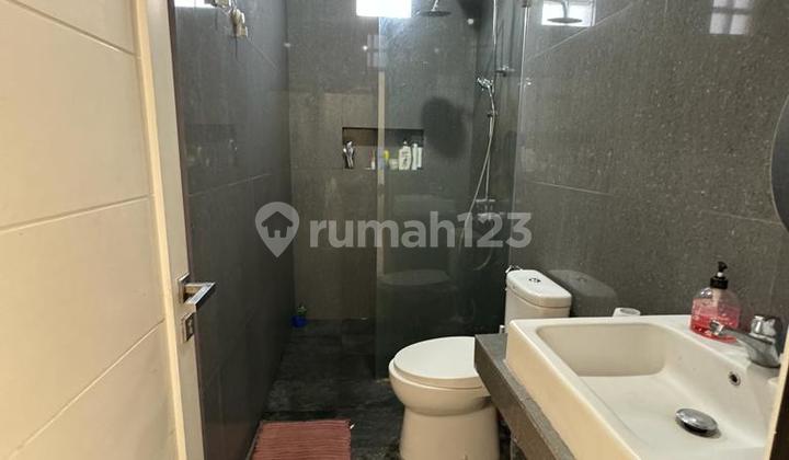 Jual Rumah 2 Lantai Siap Huni di Dekat Kampus Upj Bintaro 2