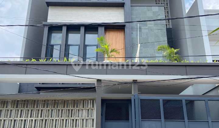 Pondok Indah 3-Story House Near Pondok Indah Mall