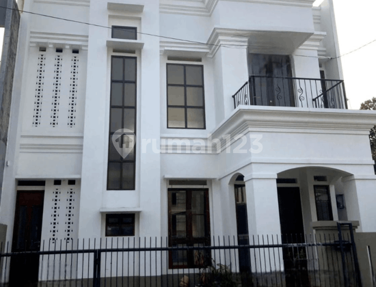 Rumah Baru di Lebak Bulus Cilandak 4327hc