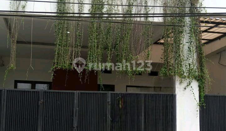 House for Rent near Jurangmangu Station Bintaro 2