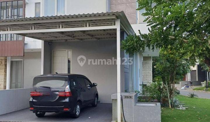 Jual Rumah Royal Residence 2 Lantai Hook Siap Huni Bagus Terawat Jarang Ada Termurah 1