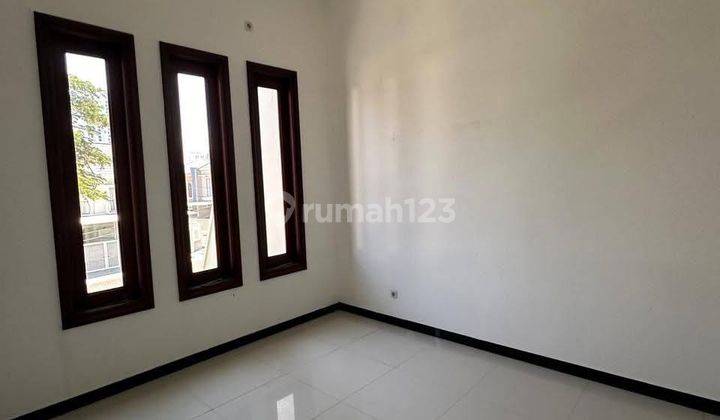 Dijual Rumah Manyar Tirtoyoso Surabaya New Row Jalan Lebar 2976  2