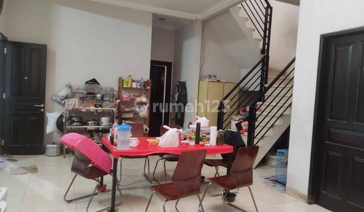 Jual Rumah Manyar Tirtoasri 2 Lantai Shm Luas Kamar Banyak Siap Huni Hadap Selatan 2