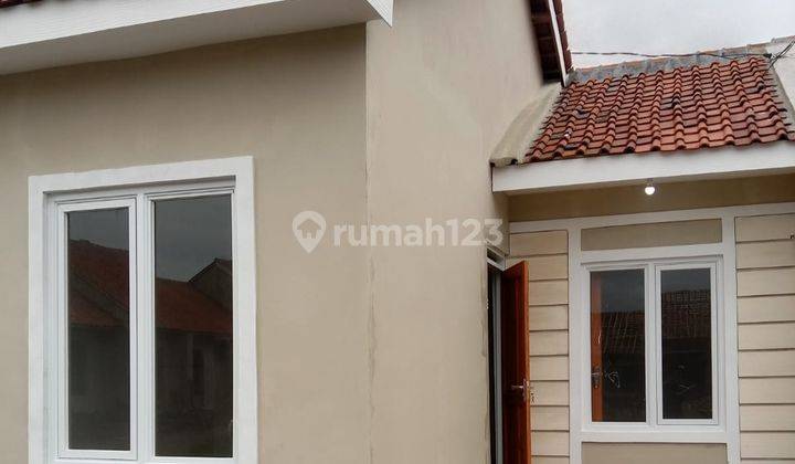 Dekat Tol Kopo, Rumah Elite Minimalis Siap Huni Strategis 1