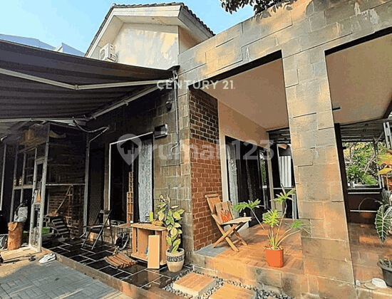 For Sale Ready-to-Occupy Hook House at an Attractive Price in Graha Bintaro