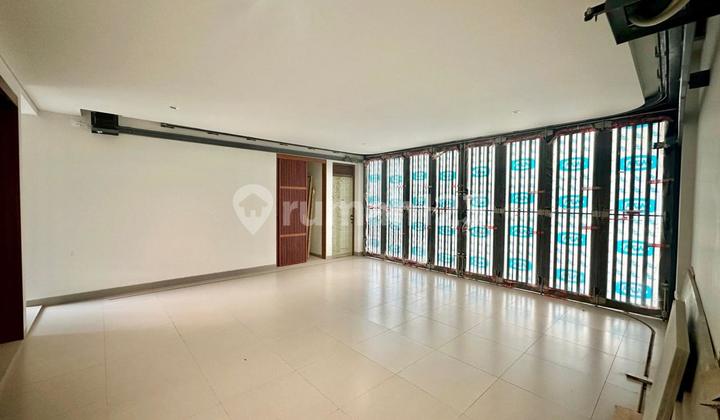 Spacious house with a wide yard at Nava Park Lyndon BSD, Tangerang.