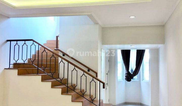 Rumah Exclusive Sudah Renovasi di Bsd Greenwich Whitsand, Tangerang 1