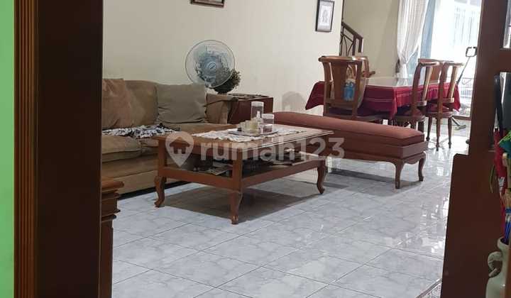 Rumah di BSD City SHM Tanah Luas Giri Loka BSD Tangsel