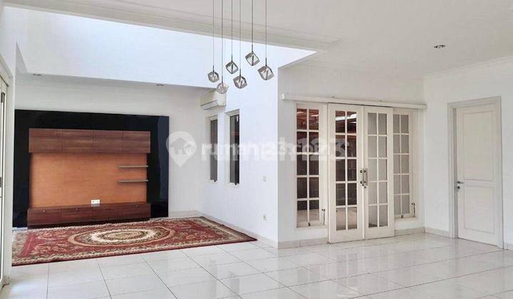 Rumah 2 Lantai Semi Furnished di BSD The Green, Tangerang Rumah 2 Lantai Semi Furnished di BSD The Green, Tangerang