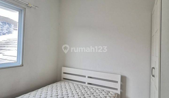 Rumah 2 Lantai SHM di Sheffield Greenwich Bsd City, Tangerang 2