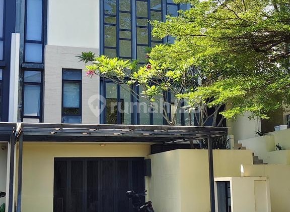 Ready to occupy luxury Lancewood Nava Park BSD house, Tangerang.