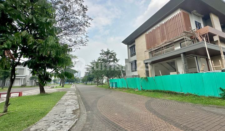 New House in BSD Eminent Illustria Brand New