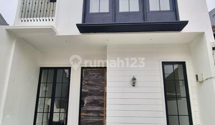 Exclusive Brand New House Griya Loka Bsd City 2