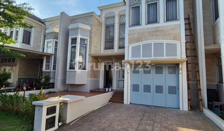 Rumah Private Pool 2 Lantai di Bsd Green Wich, Whitsand Tangerang