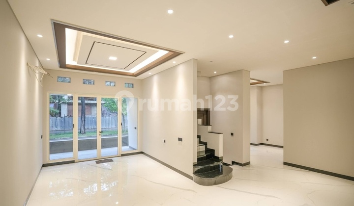 Rumah Grisea Kawasan The Springs Summarecon - Gading Serpong