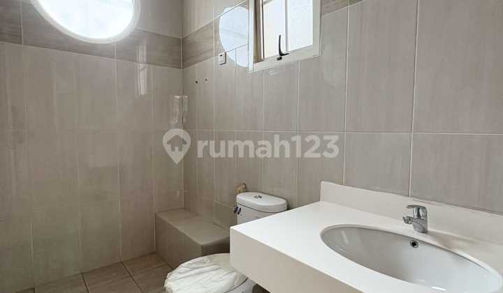 Rumah Cantik Bagus Siap Huni Cluster Sutera Tiara, Alam Sutera 2