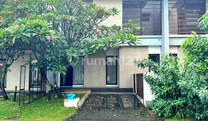 8 meter wide Prestigia The Eminent BSD House 8 meter wide Prestigia The Eminent BSD House