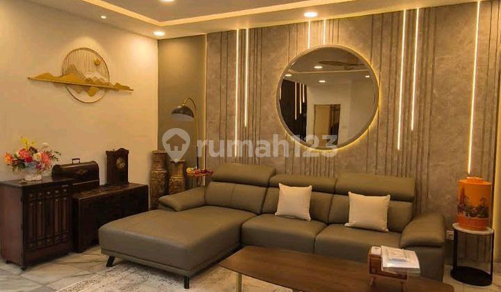 Rumah Rapih Siap Huni Mewah Sudah Ada Pool Adem Dan Sejuk Pool Dikawasan Taman Giriloka Bsd City