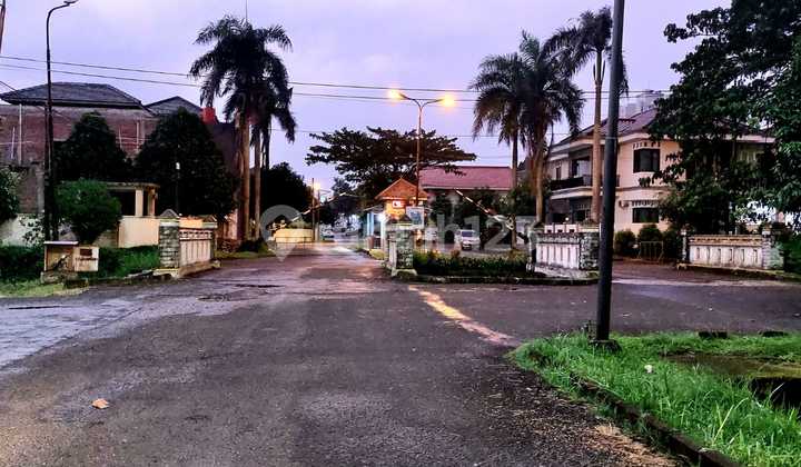 Dijual RUMAH HOOK Rapih bagus
REGENSI MELATI MAS.

 8
