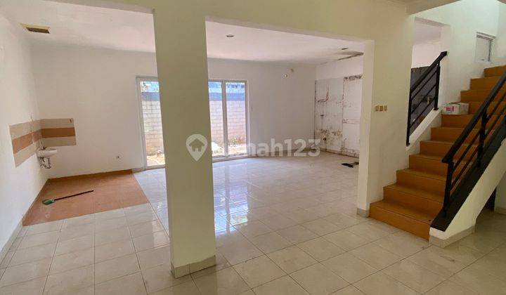 Dijual rumah nyaman rapih 2lantai Costa rica De Latinos BSD
 2