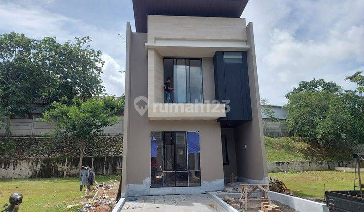 DIJUAL Rumah baru siap huni lokasi nyaman Vanya Park Cluster Azzura BSD City 1