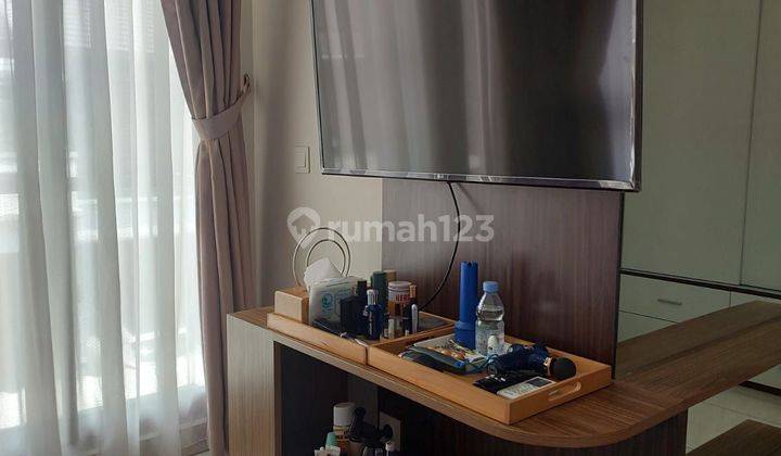 Rumah rapih nyaman siap huni sudah renovasi total full furnish De Latinos BSD 2