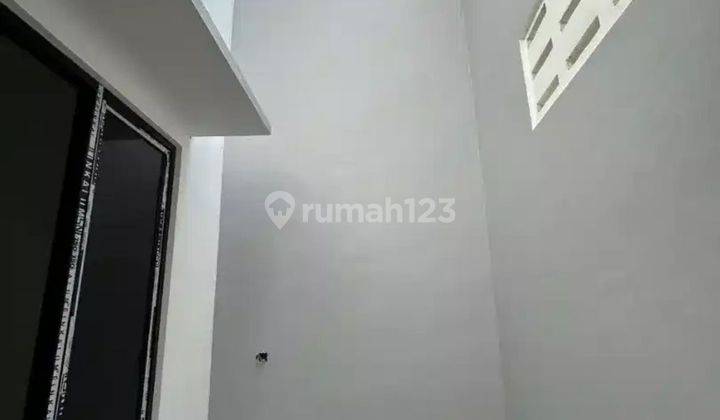 Di jual rumah cantik bagus minimalis Kencana loka BSD City 2