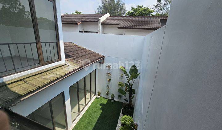 Djual rumah cantik rapih De naara De park BSD City 1