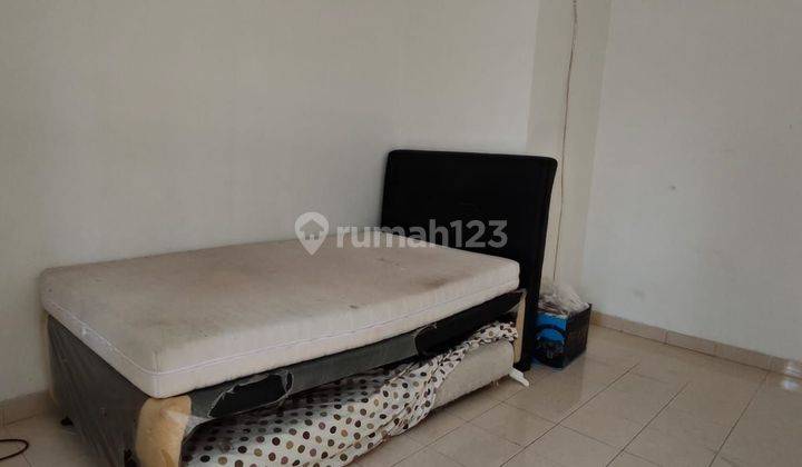 Dijual rumah semifurnish siap huni Perumahan Nusaloka, jln Ambon Nusaloka Bsd sektor 1 serpong. 
 2