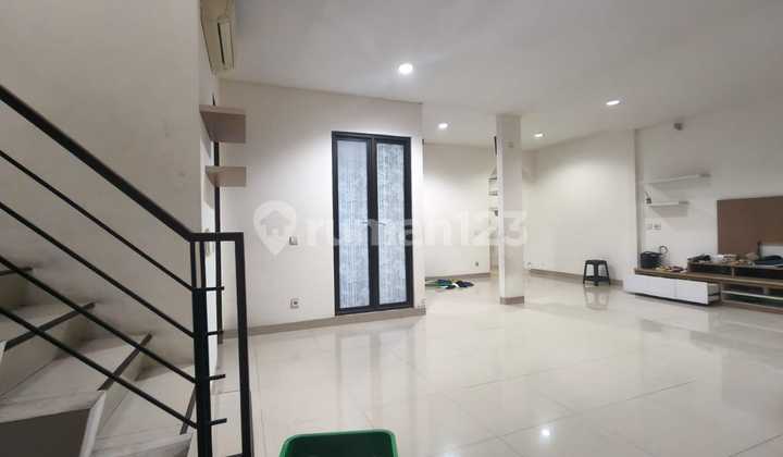 Elite Area House Near The Breeze Aeon Mall and Sinarmas School Greencove BSD City 1