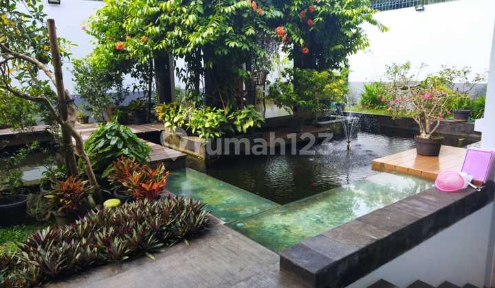 rumah mewah bangunan mandiri telaga golf BSDD City