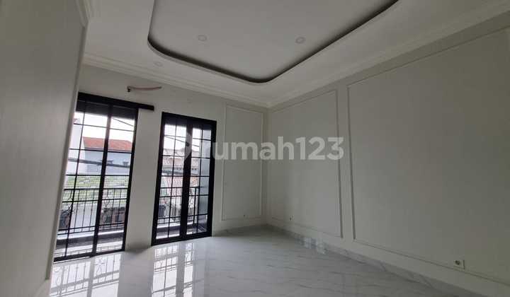 Rumah Rapih Cantik Siap Huni Lokasi Strategis Di Griyaloka Bsd City Rumah Rapih Cantik Siap Huni Lokasi Strategis Di Griyaloka Bsd City