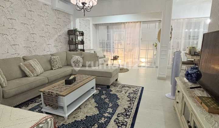 Rumah Cantik Siap Huni dan Strategis Desain Vintage De Latinos Bsd City
