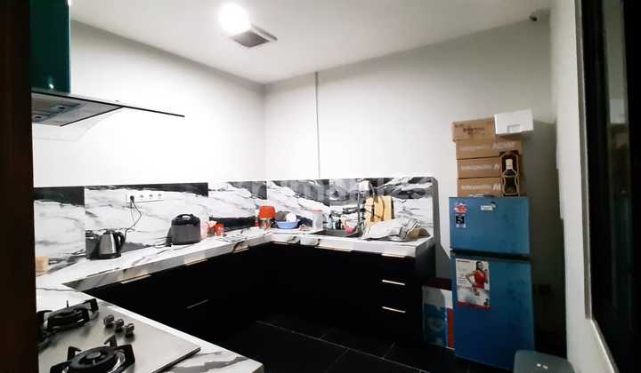 Rumah Siap Huni Semifurnish Full Renovasi di The Icon Bsd City Tangerang 2