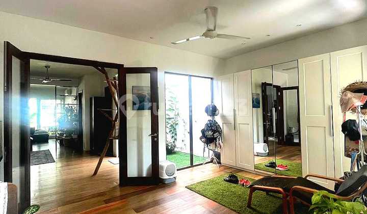 Semi-Furnished Renovated European Style House in Provence Parkland, BSD City