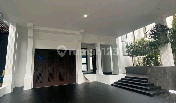 Rumah Siap Huni Sudah Renovasi Dan Sudah Ada Kolam Renang Di Greenwich Mayfield Bsd City Rumah Siap Huni Sudah Renovasi Dan Sudah Ada Kolam Renang Di Greenwich Mayfield Bsd City