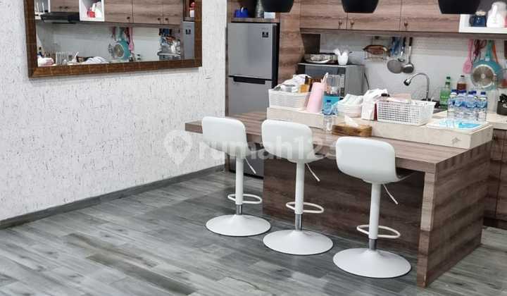 Rumah Cantik dengan Balkon Yg Luas Nyaman Amarine Mozia BSD City 2