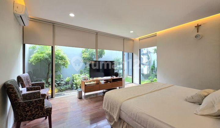 Luxury Ready-to-Occupy Home Fully Furnished and Strategically Located in The Green BSD City 2